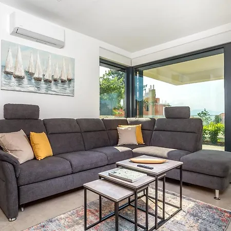 Larus With Private Pool * Sveti Anton (Krk)