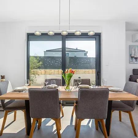 Larus With Private Pool Villa Sveti Anton (Krk)