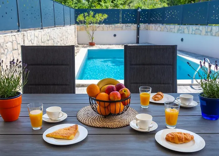 Larus With Private Pool Sveti Anton (Krk)