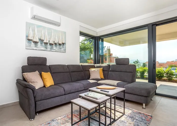 Larus With Private Pool * Sveti Anton (Krk)